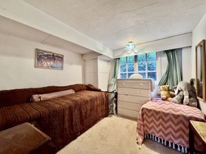 Photo 27- click for photo gallery